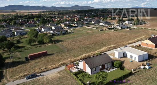 4-izbový tehlový bungalov v obci Golianovo - REZERVOVANÝ