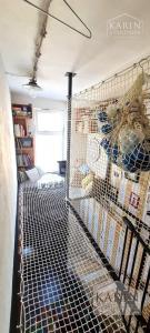 Prenájom / odstúpenie – ateliér / salón krásy s bývaním, Ružinov (BA II)