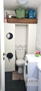 Prenájom / odstúpenie – ateliér / salón krásy s bývaním, Ružinov (BA II)