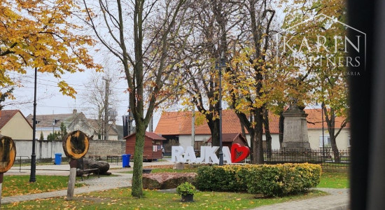 Hľadáme pre našich klientov byty, rodinné domy v Maďarsku/Rajka/Bezenye/Hegyeshalom a okolie. HU.