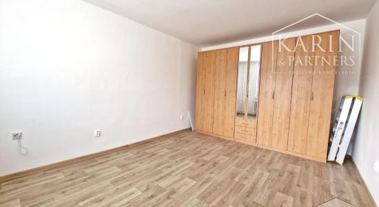 SLNEČNÝ 1-IZBOVÝ BYT NA PRENÁJOM – SKALICA