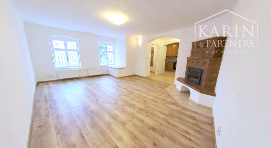 Predaj - Rodinný dom na Hradnom kopci - Investičná príležitosť - BA I