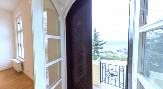 Predaj - Rodinný dom na Hradnom kopci - Investičná príležitosť - BA I