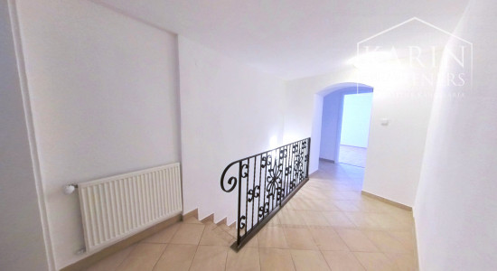 Predaj - Rodinný dom na Hradnom kopci - Investičná príležitosť - BA I