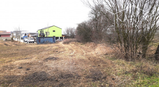 Predaj – Stavebný pozemok na 2 rodinné domy v obci Láb okr. Malacky. TOP PONUKA!