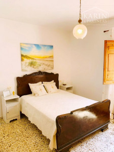 PREDAJ POZASTAVENÝ (PREBIEHA KOMPLETNÁ REKONŠTRUKCIA) : INVESTIČNÝ RODINNÝ DOM S TERASOU A VÝHĽADOM NA MORE – ŠPANIELSKO – LA HERRADURA