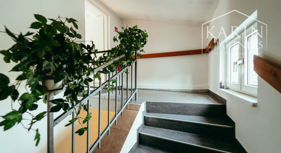 NA PREDAJ PODNIKATEĽSKÝ OBJEKT, HOLÍČ