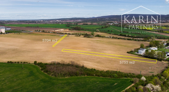 NA PREDAJ INVESTIČNÝ POZEMOK V DEVÍNSKEJ NOVEJ VSI