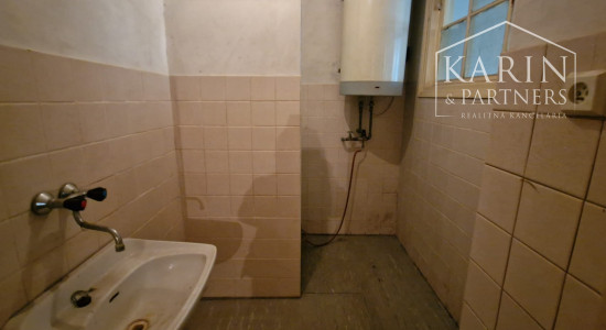 Štýlový  3 izbový priestor na bývanie alebo podnikanie na lukratívnej adrese Bratislavy – Palisády, Godrova ul.