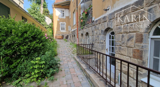 Štýlový  3 izbový priestor na bývanie alebo podnikanie na lukratívnej adrese Bratislavy – Palisády, Godrova ul.