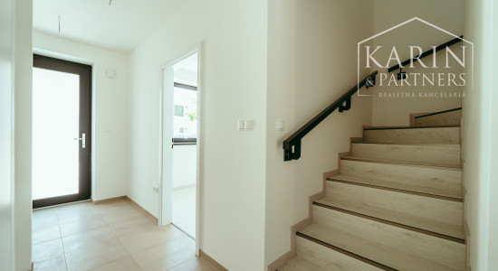 POD LESÍKOM - 5-izbové rodinné domy na krok od prírody