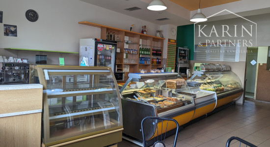 Budova – polyfunkčný objekt na pešej zóne v centre mesta SENEC