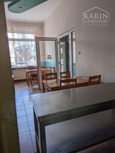 Budova – polyfunkčný objekt na pešej zóne v centre mesta SENEC