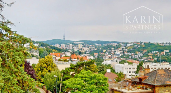 5 izbový  byt pod Slavínom