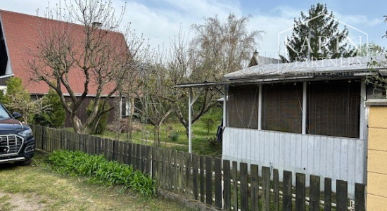 PREDANÝ  - NA PREDAJ: ZÁHRADA S CHATKOU PRI LESE, 412 M2, LOZORNO