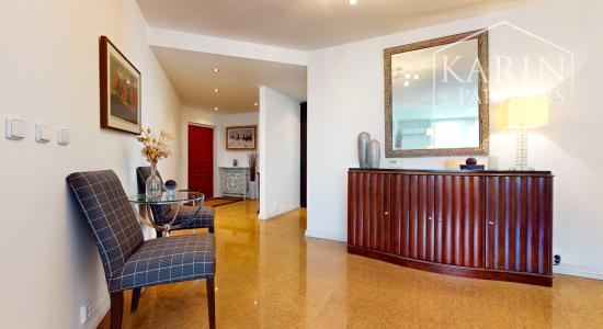 NA PREDAJ VEĽKOMETRÁŽNY ŠTVORIZBOVÝ BYT S DVOMI BALKÓNMI V TRENČIANSKYCH TEPLICIACH