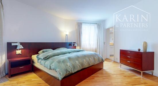 NA PREDAJ VEĽKOMETRÁŽNY ŠTVORIZBOVÝ BYT S DVOMI BALKÓNMI V TRENČIANSKYCH TEPLICIACH