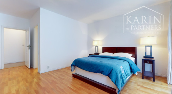 NA PREDAJ VEĽKOMETRÁŽNY ŠTVORIZBOVÝ BYT S DVOMI BALKÓNMI V TRENČIANSKYCH TEPLICIACH