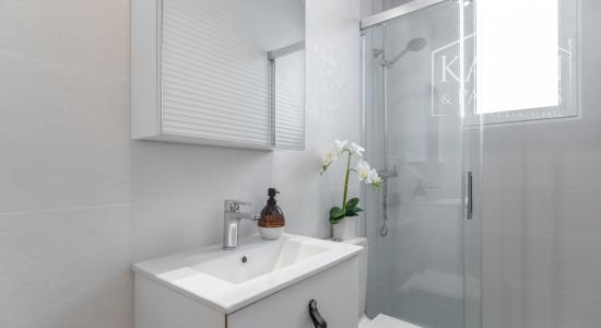 Exkluzívny 4-spálňový APARTMÁN na pobreží