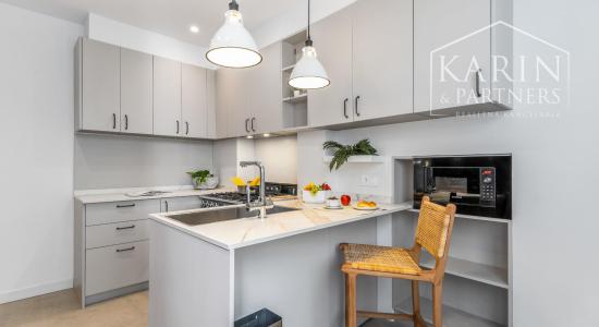 Exkluzívny 4-spálňový APARTMÁN na pobreží