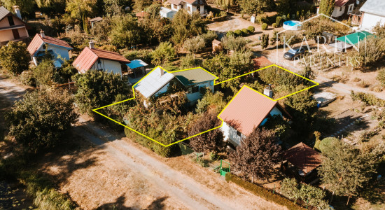 Chata pri Lábskom jazere neďaleko Bratislavy s možnosťou celoročného využitia