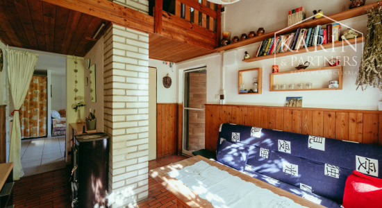 Chata pri Lábskom jazere neďaleko Bratislavy s možnosťou celoročného využitia