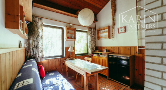 Chata pri Lábskom jazere neďaleko Bratislavy s možnosťou celoročného využitia