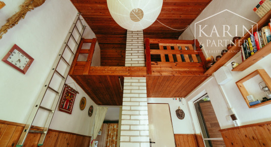 Chata pri Lábskom jazere neďaleko Bratislavy s možnosťou celoročného využitia