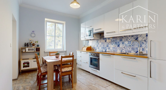 PREDANÝ : BYT 143 M2 + GARÁŽ + TERASY + LODŽIA VO VILE NA KRAMÁROCH, KRÁSNY VYHĽAD, NA SKOK VŠADE