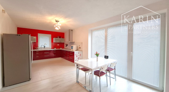 VEĽMI PEKNÝ 4-IZBOVÝ RODINNÝ DOM NA PREDAJ - CHORVÁTSKY GROB - ČIERNA VODA