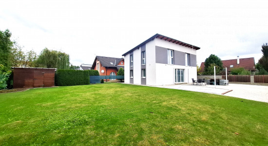 VEĽMI PEKNÝ 4-IZBOVÝ RODINNÝ DOM NA PREDAJ - CHORVÁTSKY GROB - ČIERNA VODA