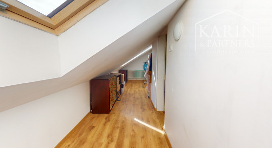 REZERVOVANÝ - Rodinný dom na lukratívnom mieste v Bratislave -  Koliba, Jeséniova ulica.