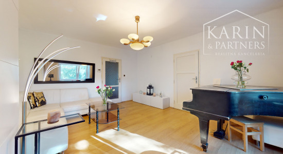 REZERVOVANÝ - Rodinný dom na lukratívnom mieste v Bratislave -  Koliba, Jeséniova ulica.