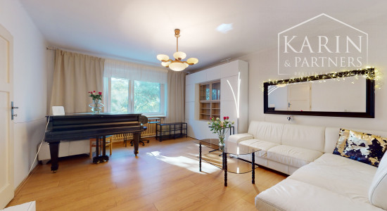 REZERVOVANÝ - Rodinný dom na lukratívnom mieste v Bratislave -  Koliba, Jeséniova ulica.