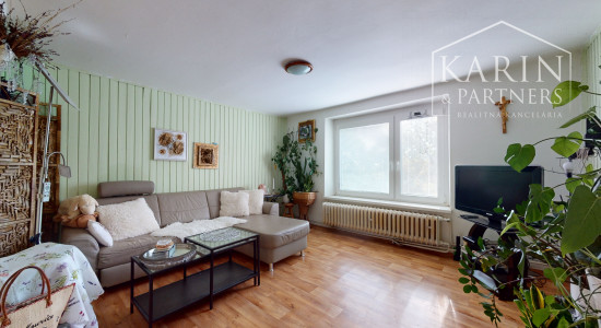 REZERVOVANÝ - Rodinný dom na lukratívnom mieste v Bratislave -  Koliba, Jeséniova ulica.