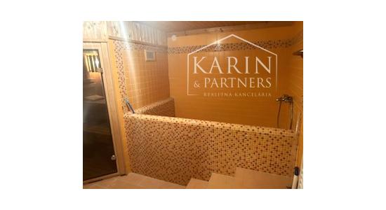 Predaj luxusný 5 izbový rodinný dom situovaný v prominentnej časti mesta Trenčín