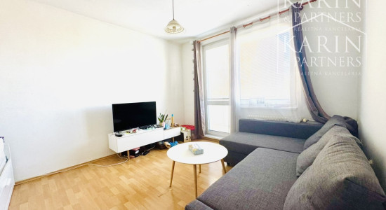 NA PRENÁJOM ZARIADENÝ 1i BYT V MESTE HOLÍČ