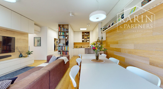 REZERVOVANÝ KOMPLETNE ZARIADENÝ ŠTVORIZBOVÝ BYT S BALKÓNOM V PETRŽALKE - SLNEČNICE