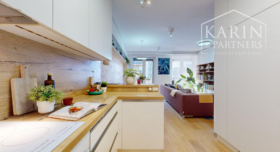 REZERVOVANÝ KOMPLETNE ZARIADENÝ ŠTVORIZBOVÝ BYT S BALKÓNOM V PETRŽALKE - SLNEČNICE