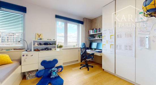 REZERVOVANÝ KOMPLETNE ZARIADENÝ ŠTVORIZBOVÝ BYT S BALKÓNOM V PETRŽALKE - SLNEČNICE