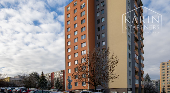 Priestranný 2-izbový byt v obľúbenej lokalite Nitra - Klokočina, PREDANÝ