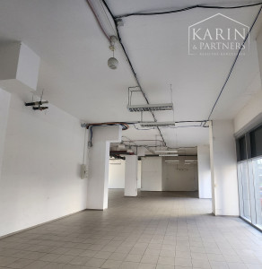 PRENÁJOM-Obchodné priestory 335 m2 s výkladmi do ulice-Tomášiková ul.