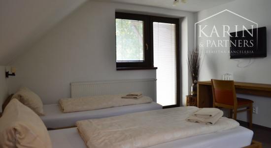 NA PREDAJ HOTEL V REKREAČNEJ OBLASTI HARMÓNIA V MODRE