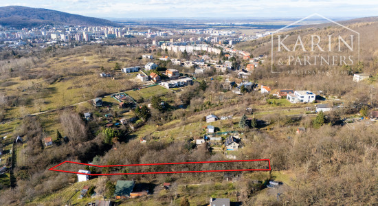 Rekreačný pozemok s chatkou | voda | elektrina | Lamač, Zlatá Hora