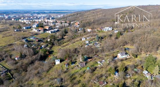 Pozemok s chatkou (1633 m²) v prostredí Bratislavského lesa – Lamač, Zlatá Hora