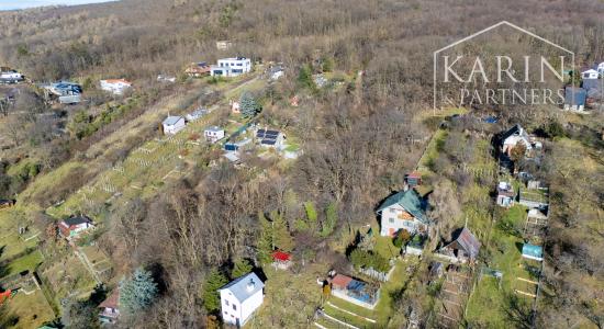 Pozemok s chatkou (1633 m²) v prostredí Bratislavského lesa – Lamač, Zlatá Hora