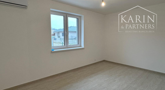 Novostavba 4 izbového rodinného domu na PREDAJ – Golianovo PREDANÝ