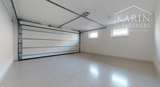 Na predaj novostavba 4 - izbový rodinný dom s dvoj garážou, Holíč.