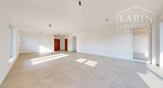 Na predaj novostavba 4 - izbový rodinný dom s dvoj garážou, Holíč.