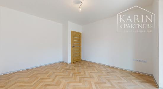 Na predaj novostavba 4 - izbový rodinný dom s dvoj garážou, Holíč.